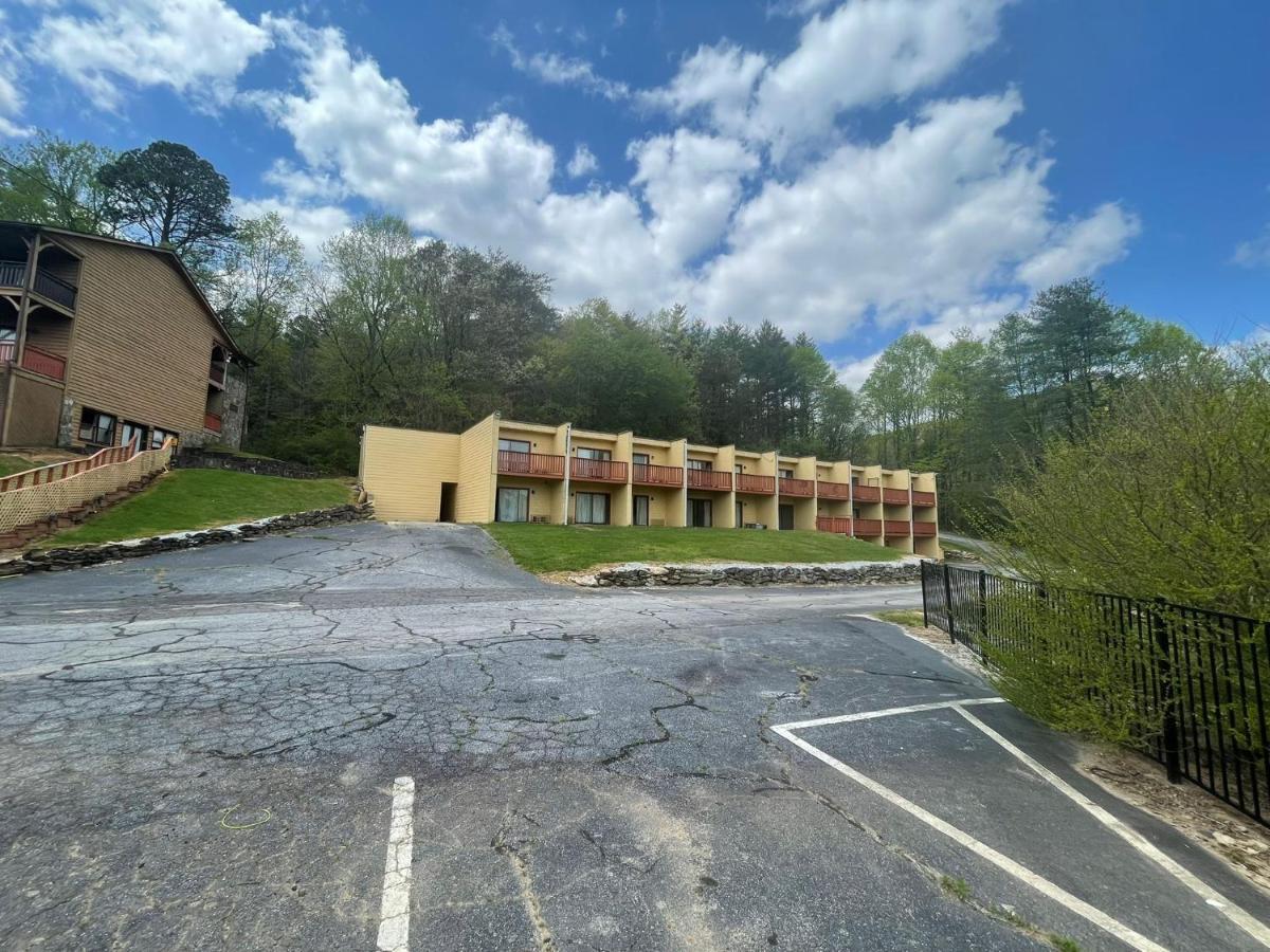 Budgetel Inn & Suites Dillard Zewnętrze zdjęcie