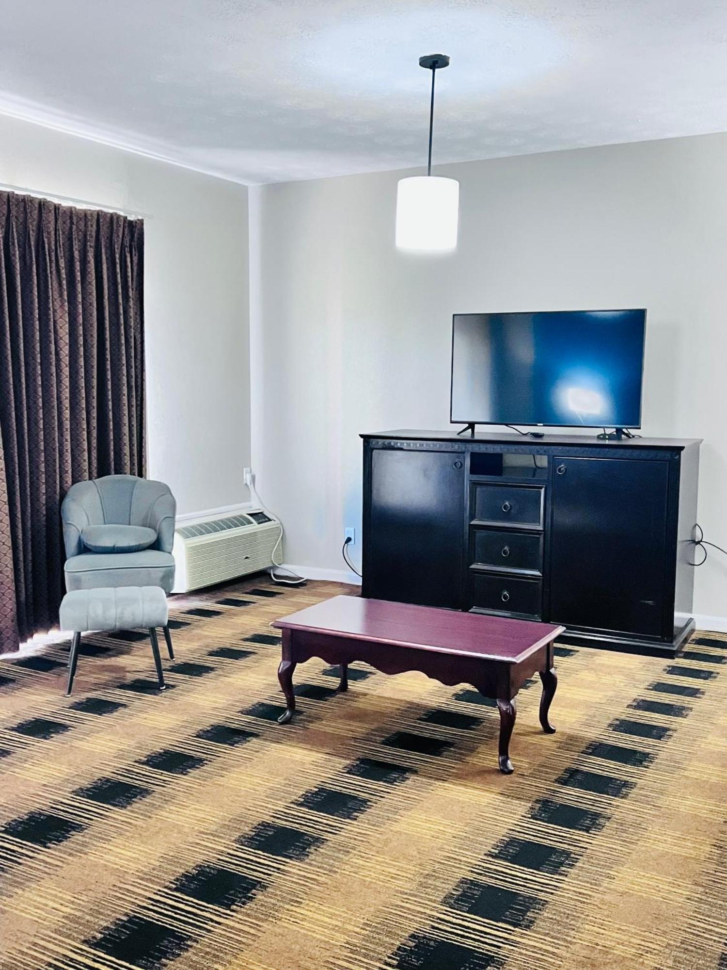 Budgetel Inn & Suites Dillard Zewnętrze zdjęcie